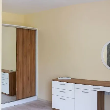 Apartament La Familia 1 *