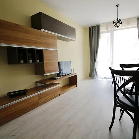 Apartament La Familia 1 *